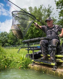 MATRIX CARP LATEX LANDING NET / Large 55 x 45 cm